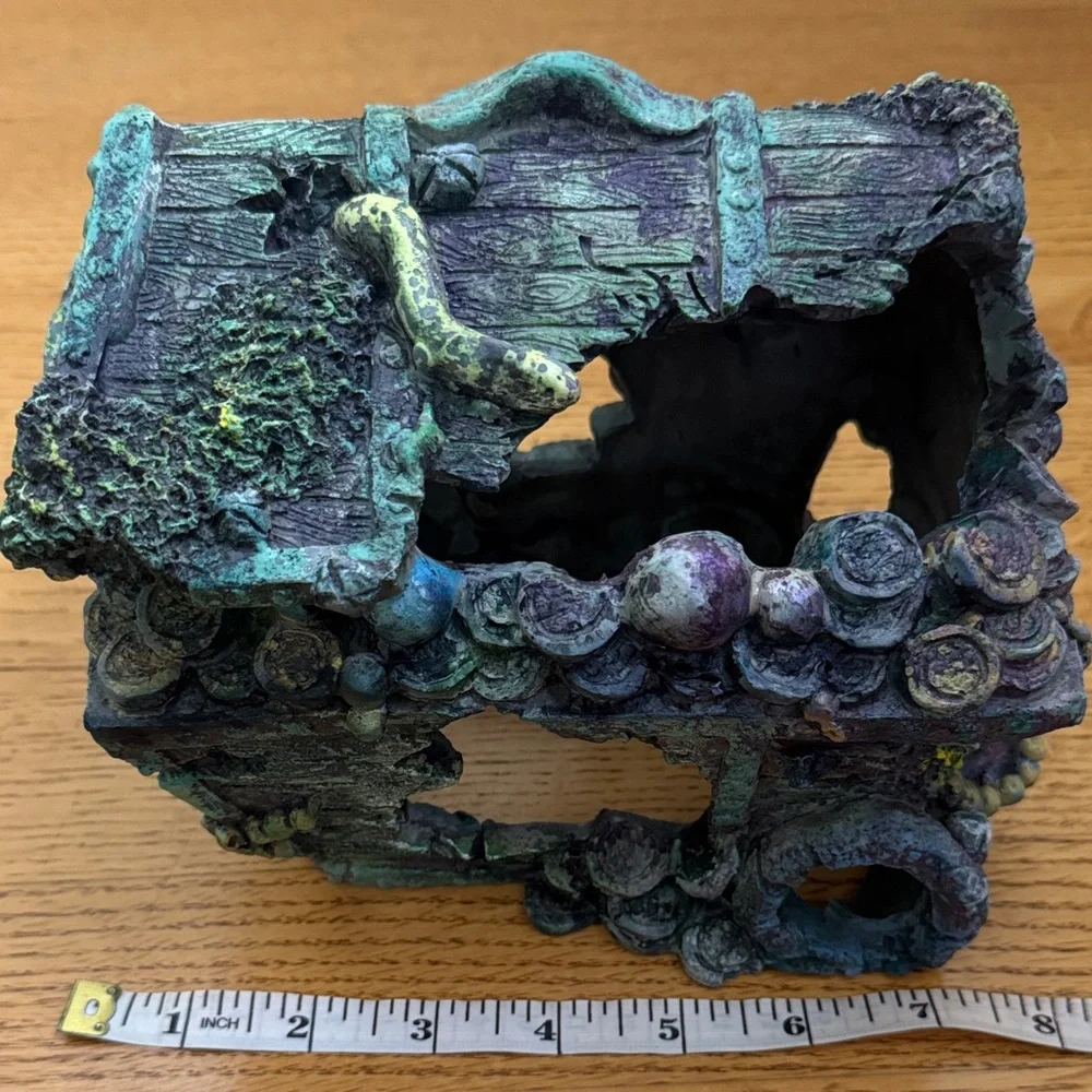 Sunken Treasure Chest Aquarium Decor